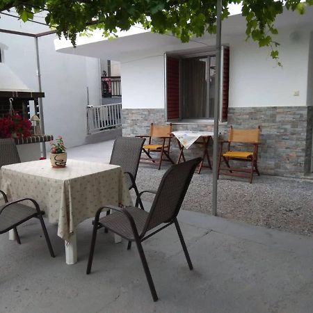 Anastasia' S Guest House Neos Marmaras Buitenkant foto