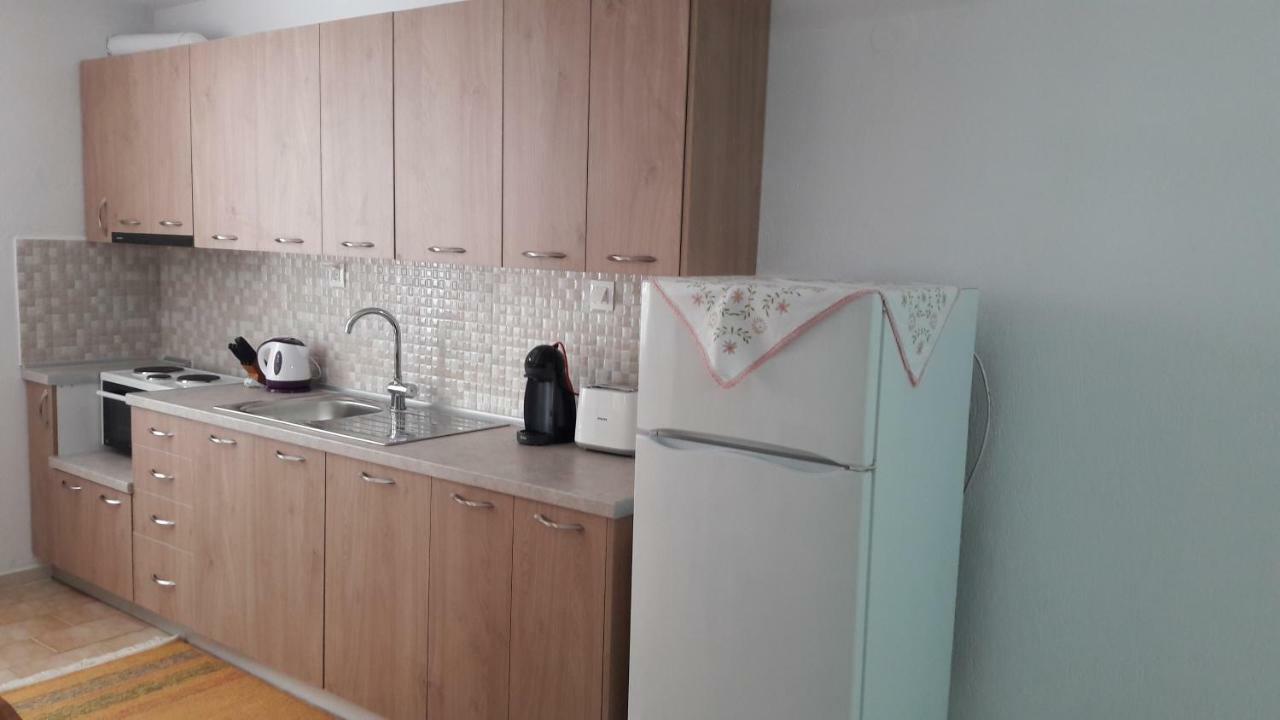 Anastasia' S Guest House Neos Marmaras Buitenkant foto