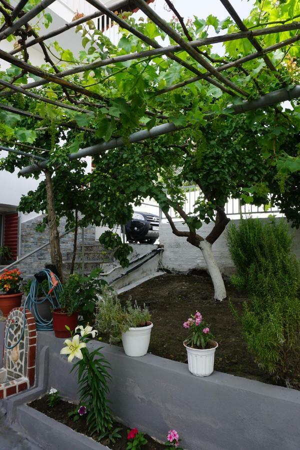 Anastasia' S Guest House Neos Marmaras Buitenkant foto